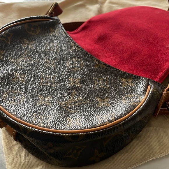 Authentic Vintage LOUIS VUITTON Monogram Tambourin Crossbody Handbag - Picture 11 of 11